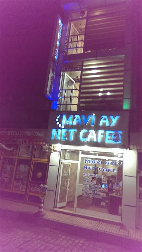 Mavi ay internet cafe